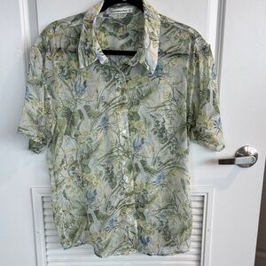 Abercrombie & Fitch Light Green Botanical Print Short Sleeve Button-Up Shirt